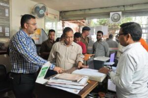 दून मेडिकल की मैस में गैस सिलेंडर किल्लत की शिकायतों पर प्रशासन सतर्क, अधिकारियों ने की समीक्षा बैठक