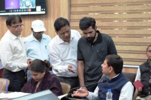 जनता दर्शन में गूंजे फर्जी प्रमाण पत्र, जमीन और ठगी के मामले; एडीएम ने जांच के दिए आदेश